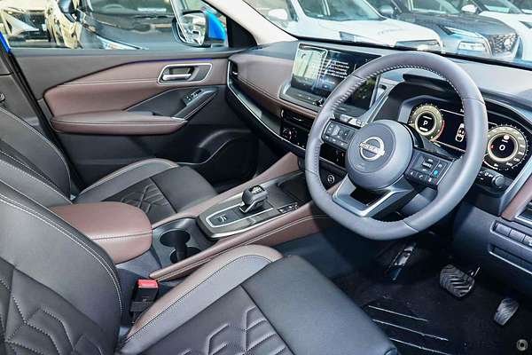 2025 Nissan QASHQAI Ti J12