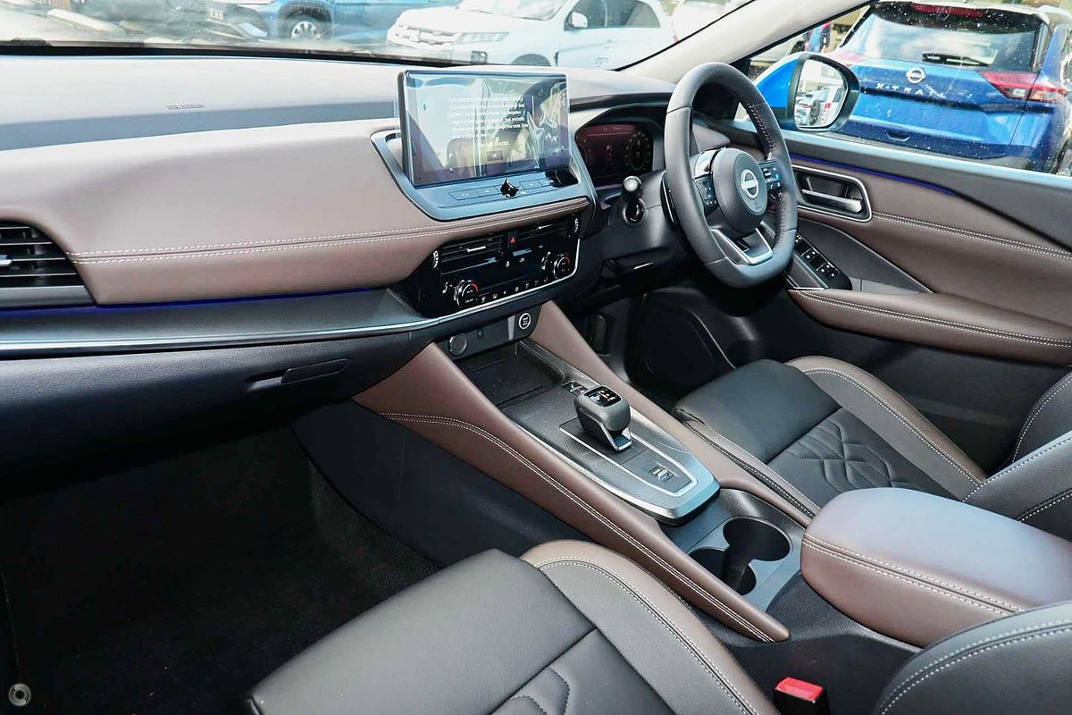 2025 Nissan QASHQAI Ti J12