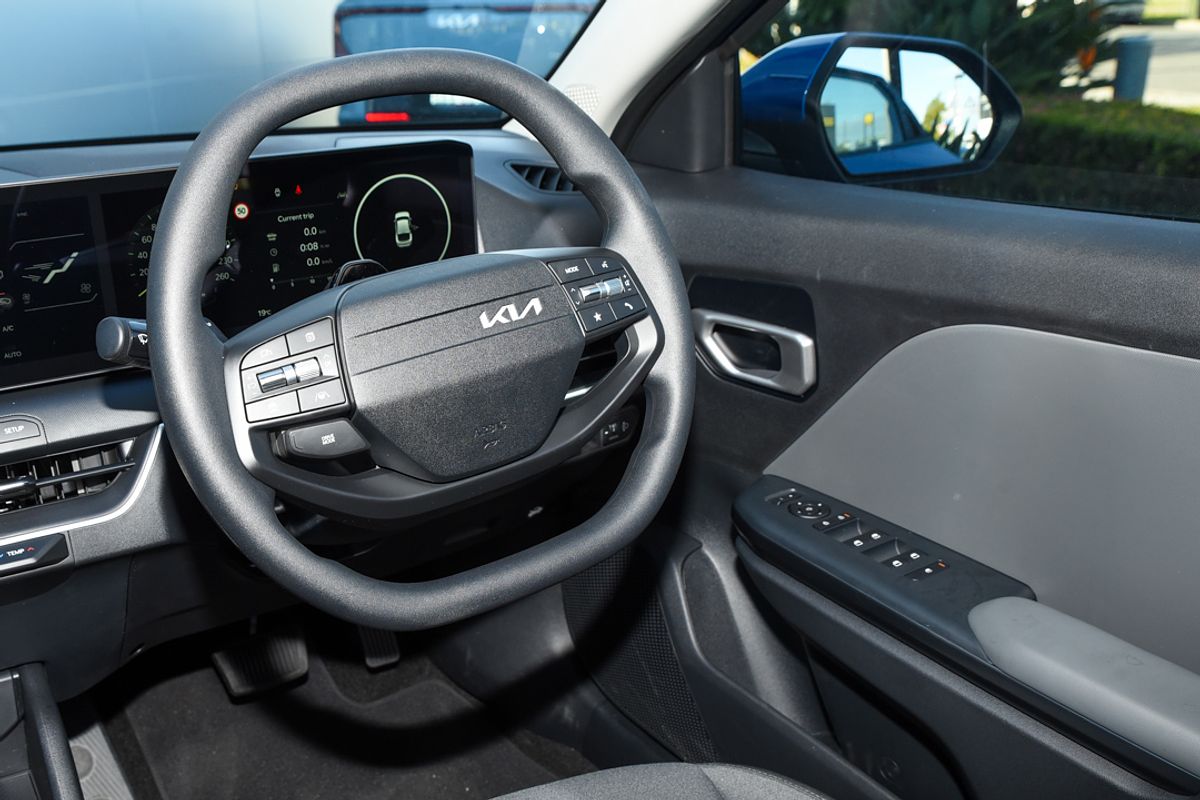 2024 Kia K4 Sport CL4m