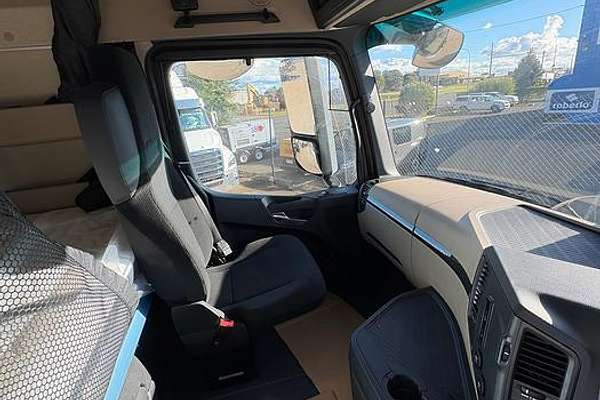 2024 Mercedes-Benz Actros 2663