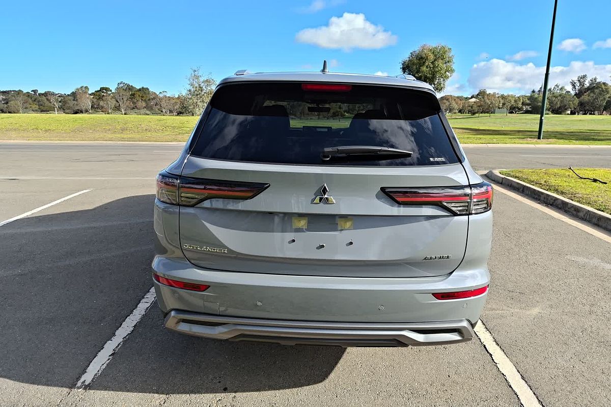 2025 Mitsubishi Outlander Aspire ZM
