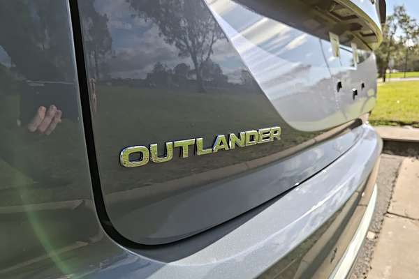 2025 Mitsubishi Outlander Aspire ZM