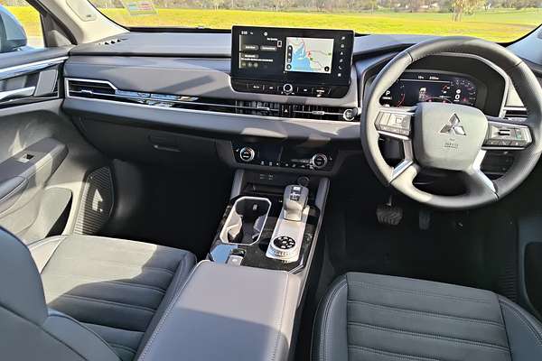 2025 Mitsubishi Outlander Aspire ZM