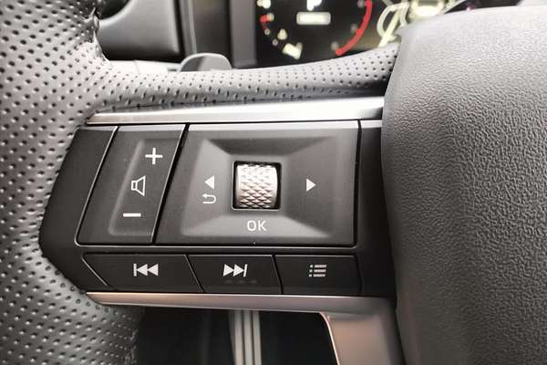 2025 Mitsubishi Outlander Exceed ZM