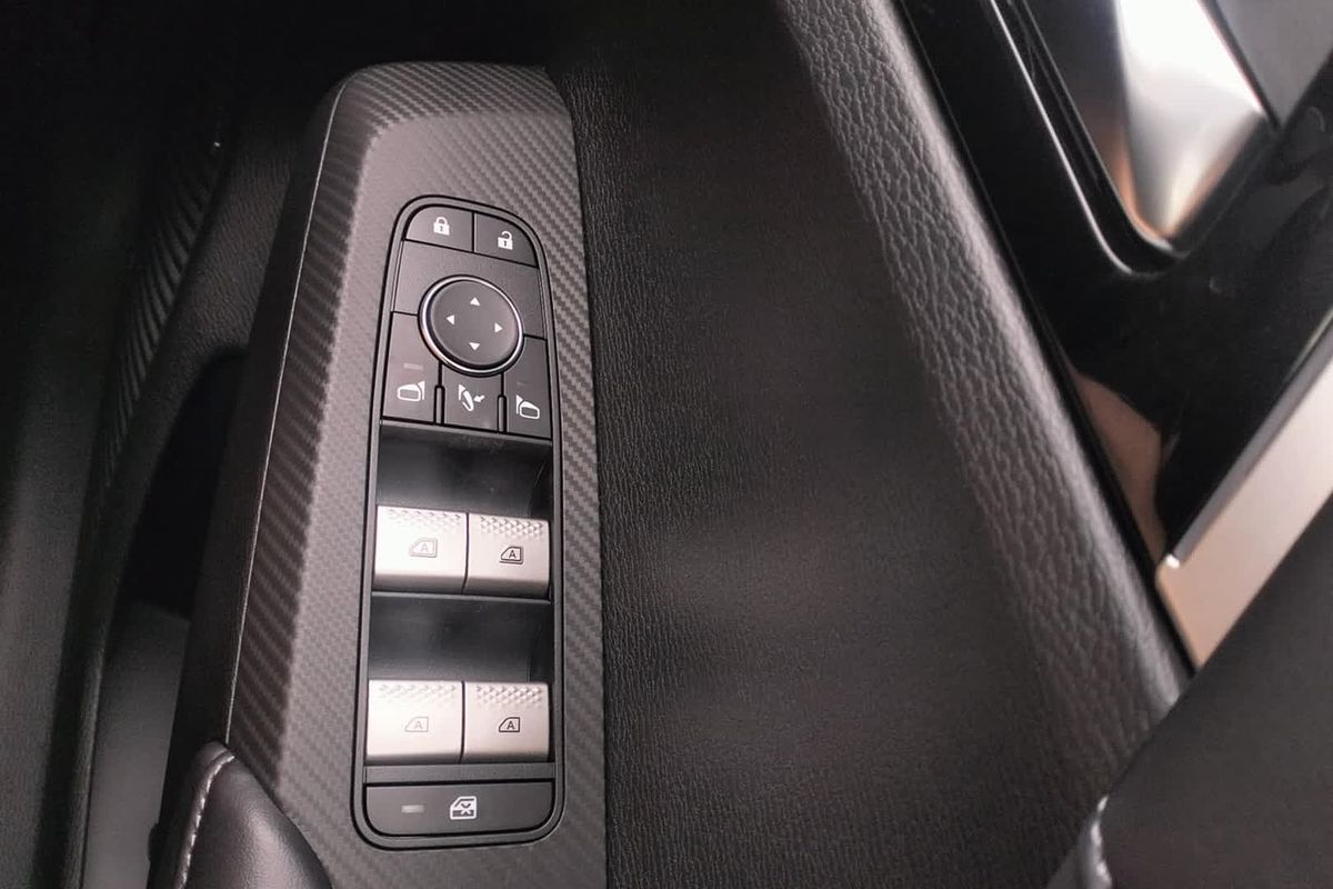2025 Mitsubishi Outlander Exceed ZM