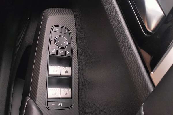 2025 Mitsubishi Outlander Exceed ZM