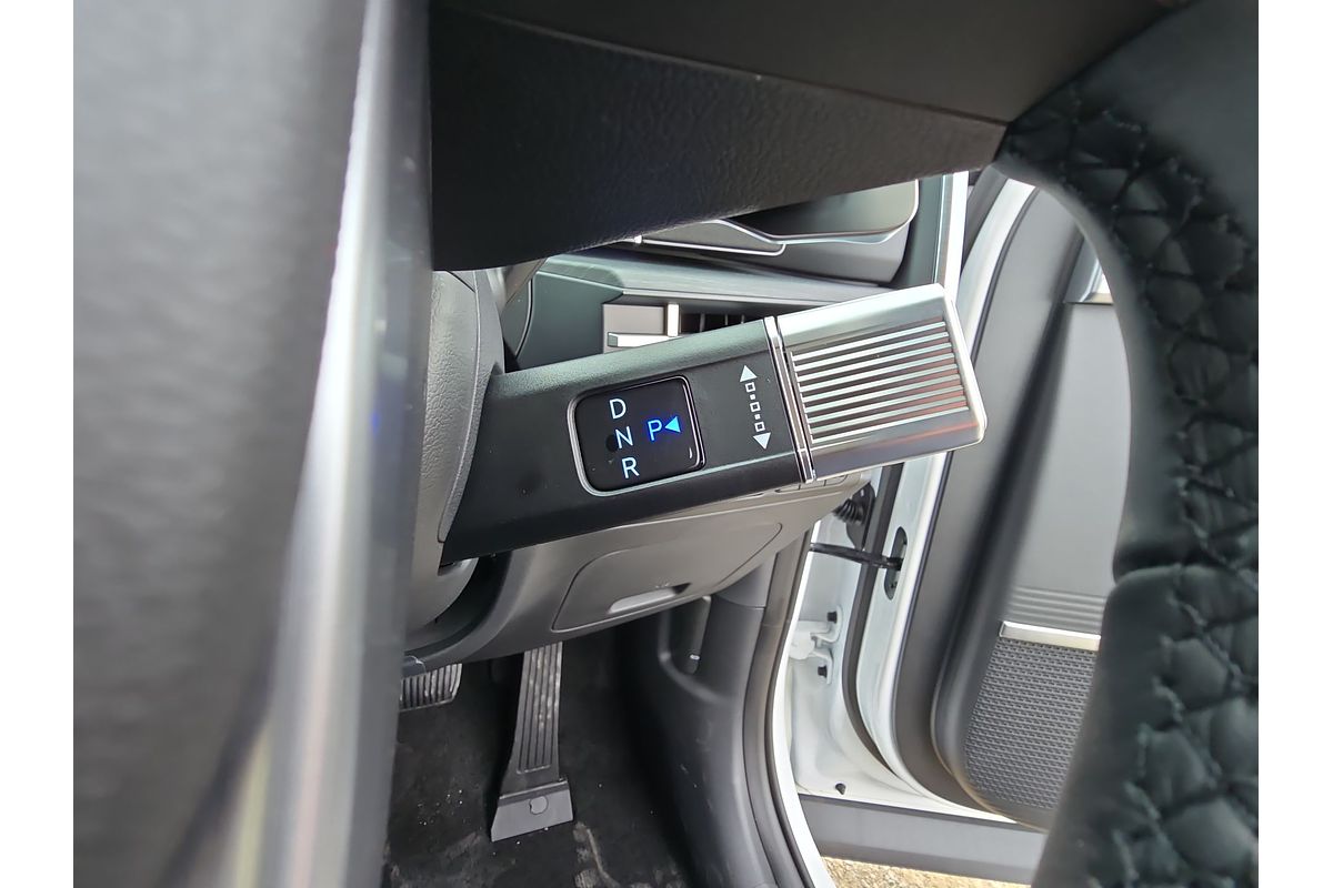 2025 Hyundai Santa Fe Hybrid Elite MX5.V1