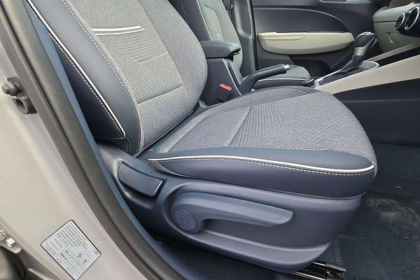 2025 Hyundai Venue Elite QX.V5
