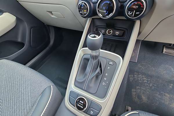 2025 Hyundai Venue Elite QX.V5