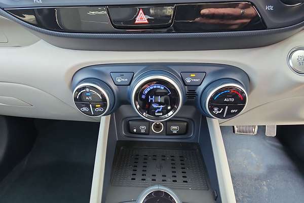 2025 Hyundai Venue Elite QX.V5