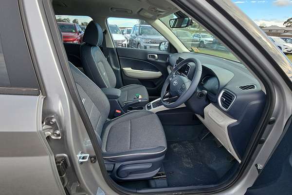2025 Hyundai Venue Elite QX.V5