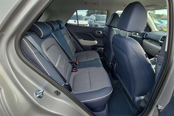 2025 Hyundai Venue Elite QX.V5