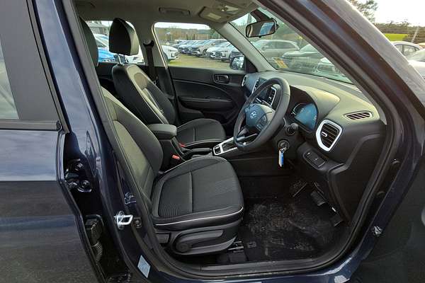 2025 Hyundai Venue Active QX.V5