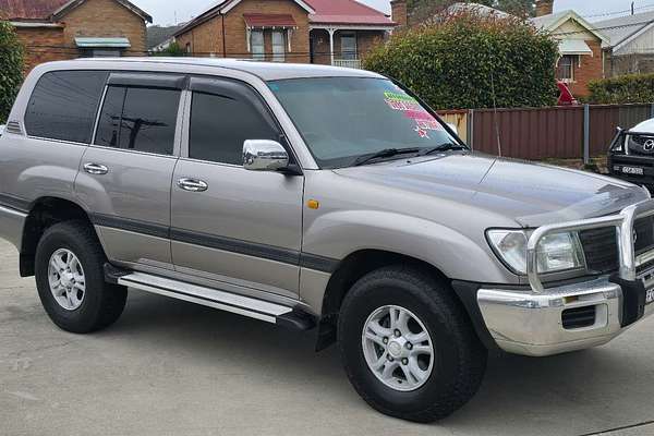 2004 Toyota Landcruiser GXL HDJ100R