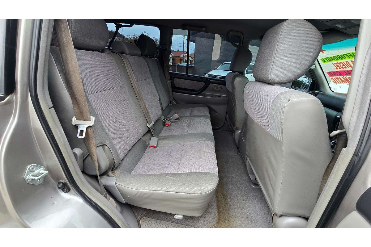 2004 Toyota Landcruiser GXL HDJ100R