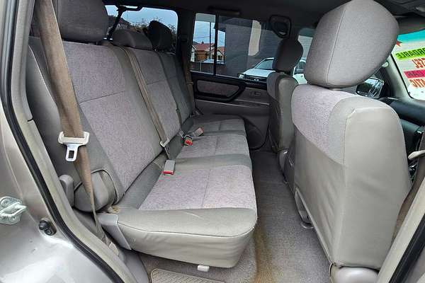 2004 Toyota Landcruiser GXL HDJ100R