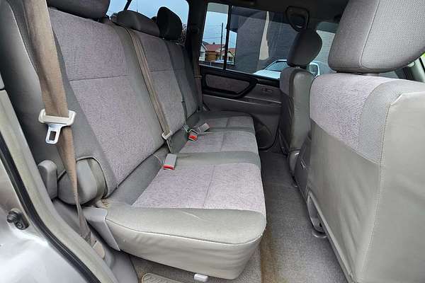 2004 Toyota Landcruiser GXL HDJ100R