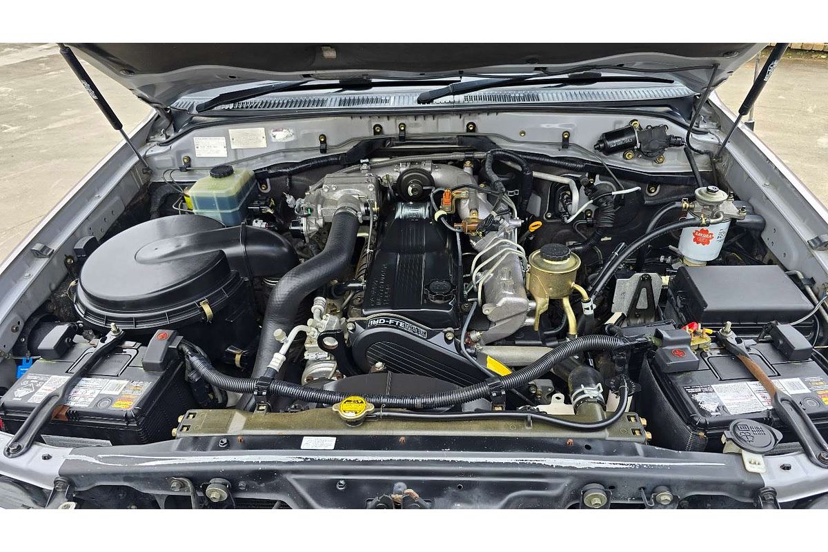2004 Toyota Landcruiser GXL HDJ100R