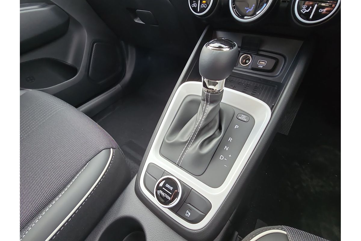 2025 Hyundai Venue Elite QX.V5