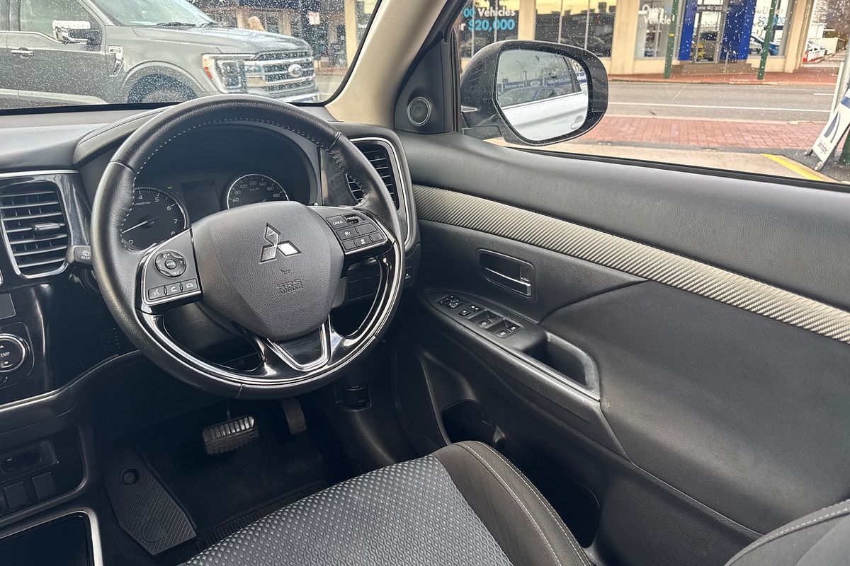 2018 Mitsubishi Outlander LS ZL