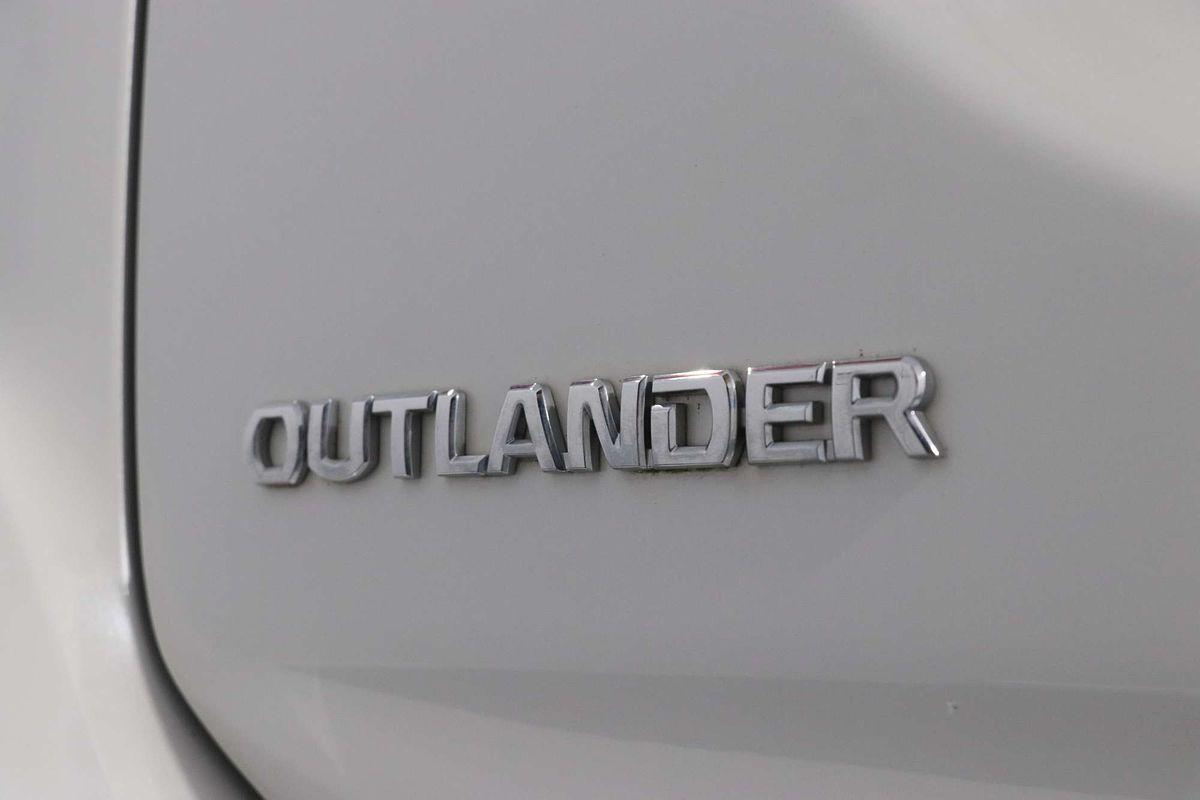 2018 Mitsubishi Outlander ES ADAS ZL