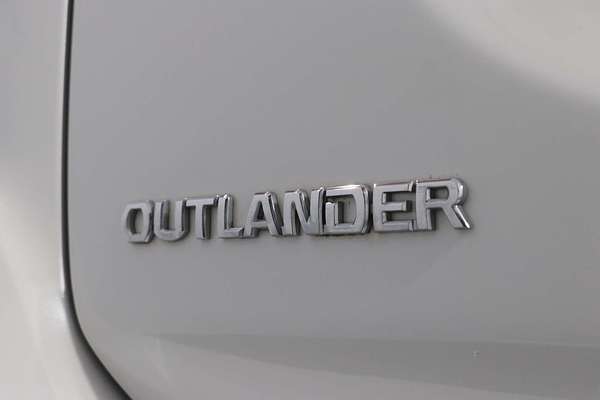 2018 Mitsubishi Outlander ES ADAS ZL