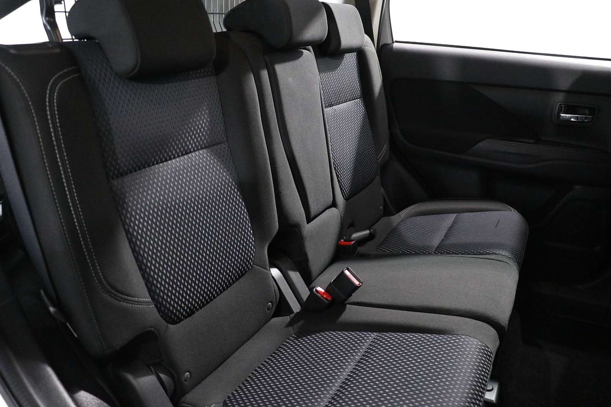 2018 Mitsubishi Outlander ES ADAS ZL