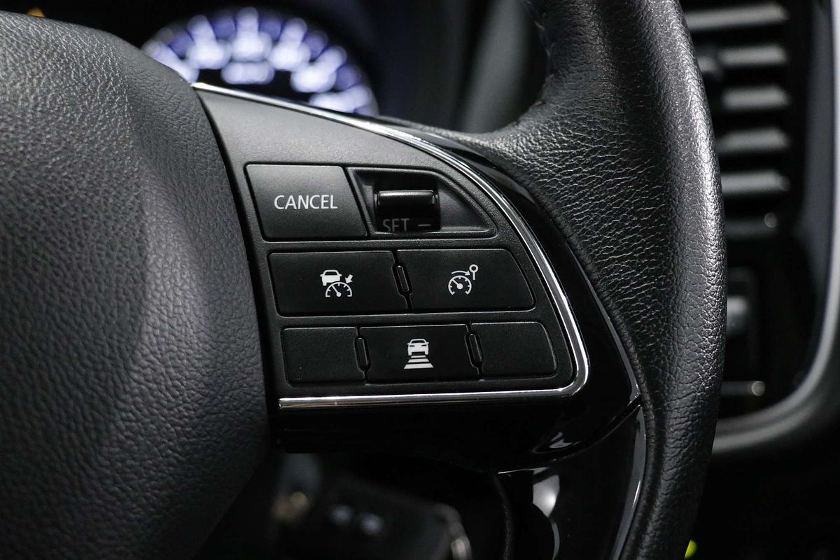 2018 Mitsubishi Outlander ES ADAS ZL