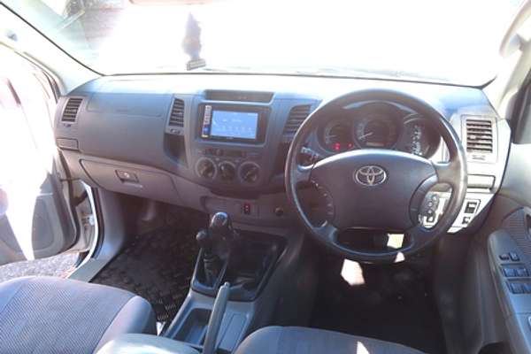 2010 Toyota Hilux SR KUN26R 4X4