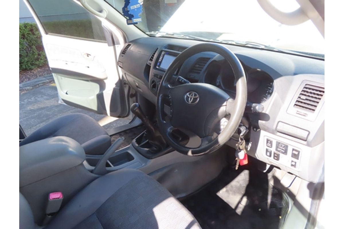 2010 Toyota Hilux SR KUN26R 4X4
