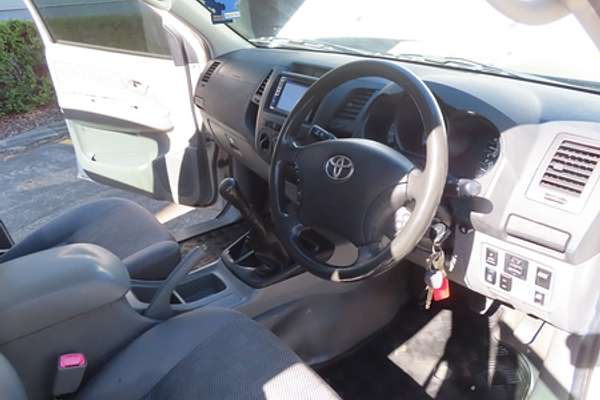 2010 Toyota Hilux SR KUN26R 4X4