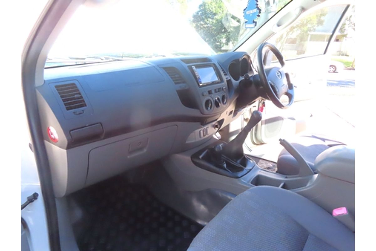 2010 Toyota Hilux SR KUN26R 4X4