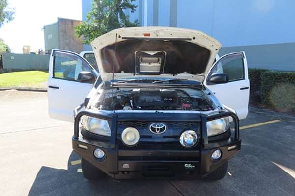 2010 Toyota Hilux SR KUN26R 4X4