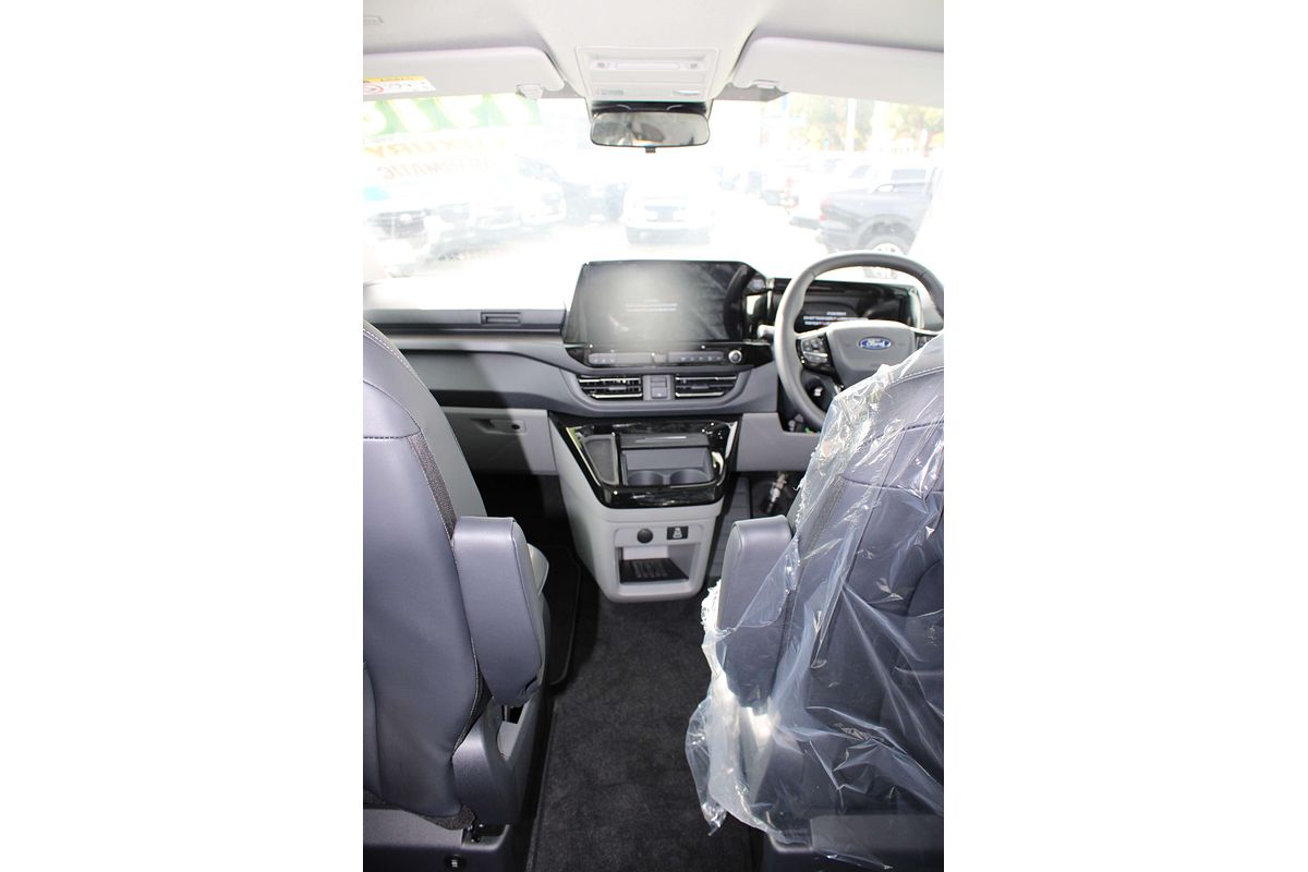 2025 Ford Tourneo Titanium X AV SWB