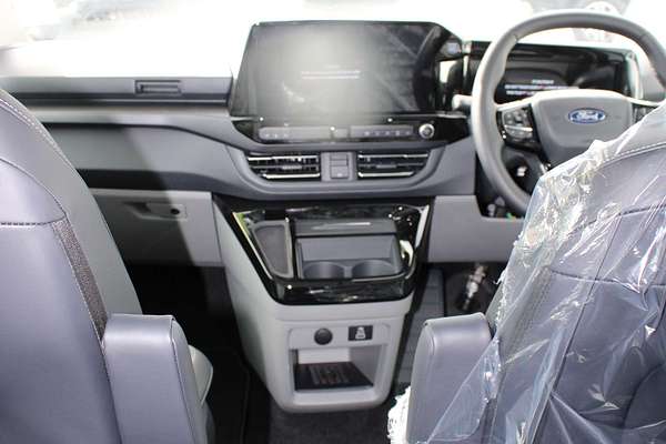 2025 Ford Tourneo Titanium X AV SWB