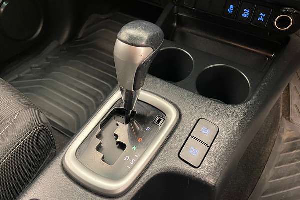 2015 Toyota Hilux SR5 GUN126R 4X4