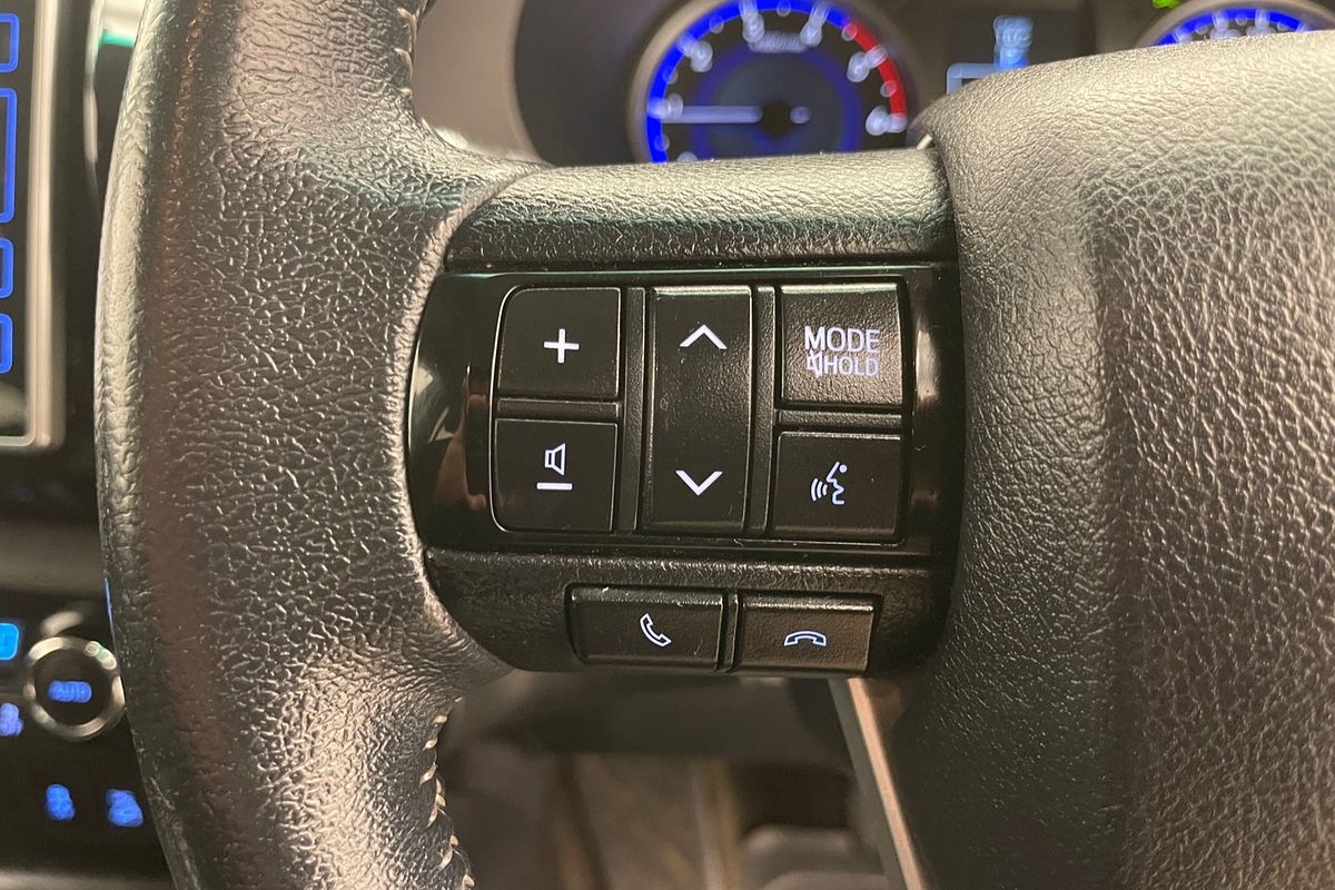 2015 Toyota Hilux SR5 GUN126R 4X4