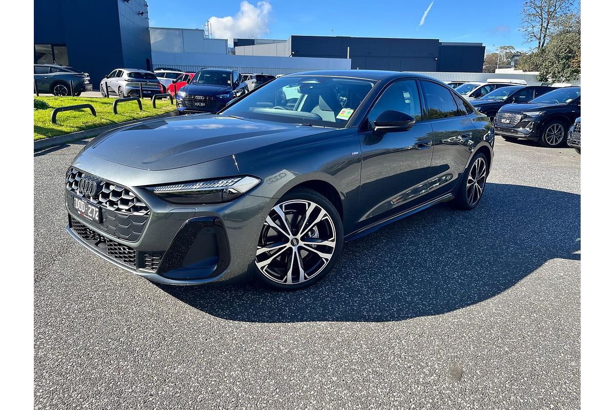 2025 Audi A5 TFSI 150kW S line B10