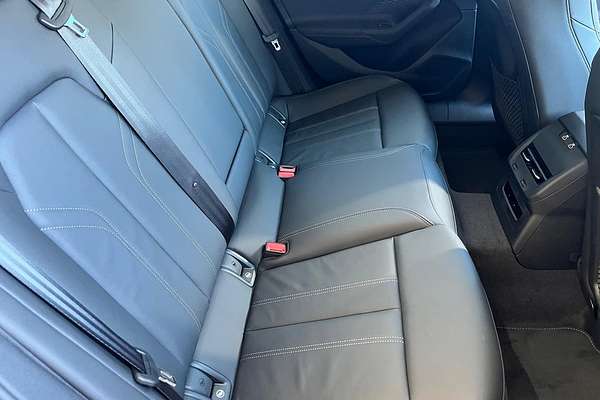 2025 Audi A5 TFSI 150kW S line B10