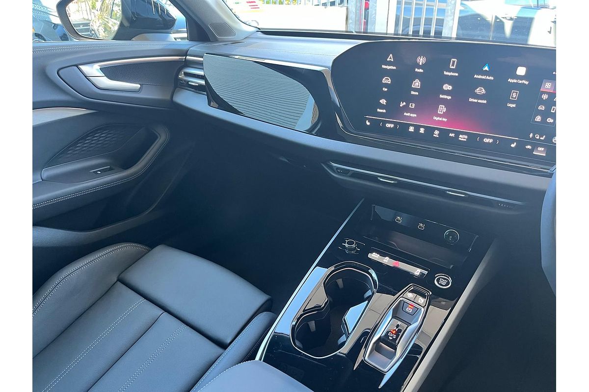 2025 Audi A5 TFSI 150kW S line B10