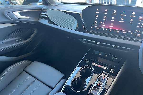 2025 Audi A5 TFSI 150kW S line B10