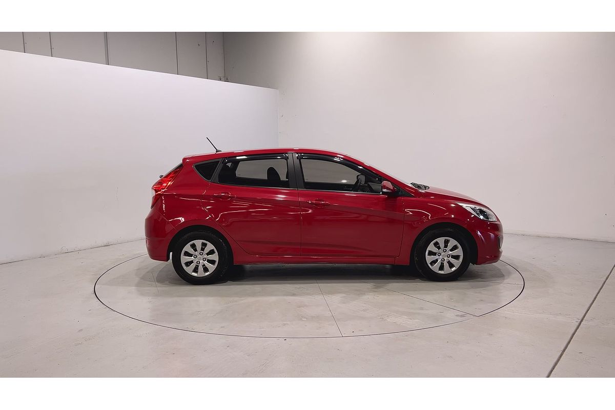 2016 Hyundai Accent Active RB4