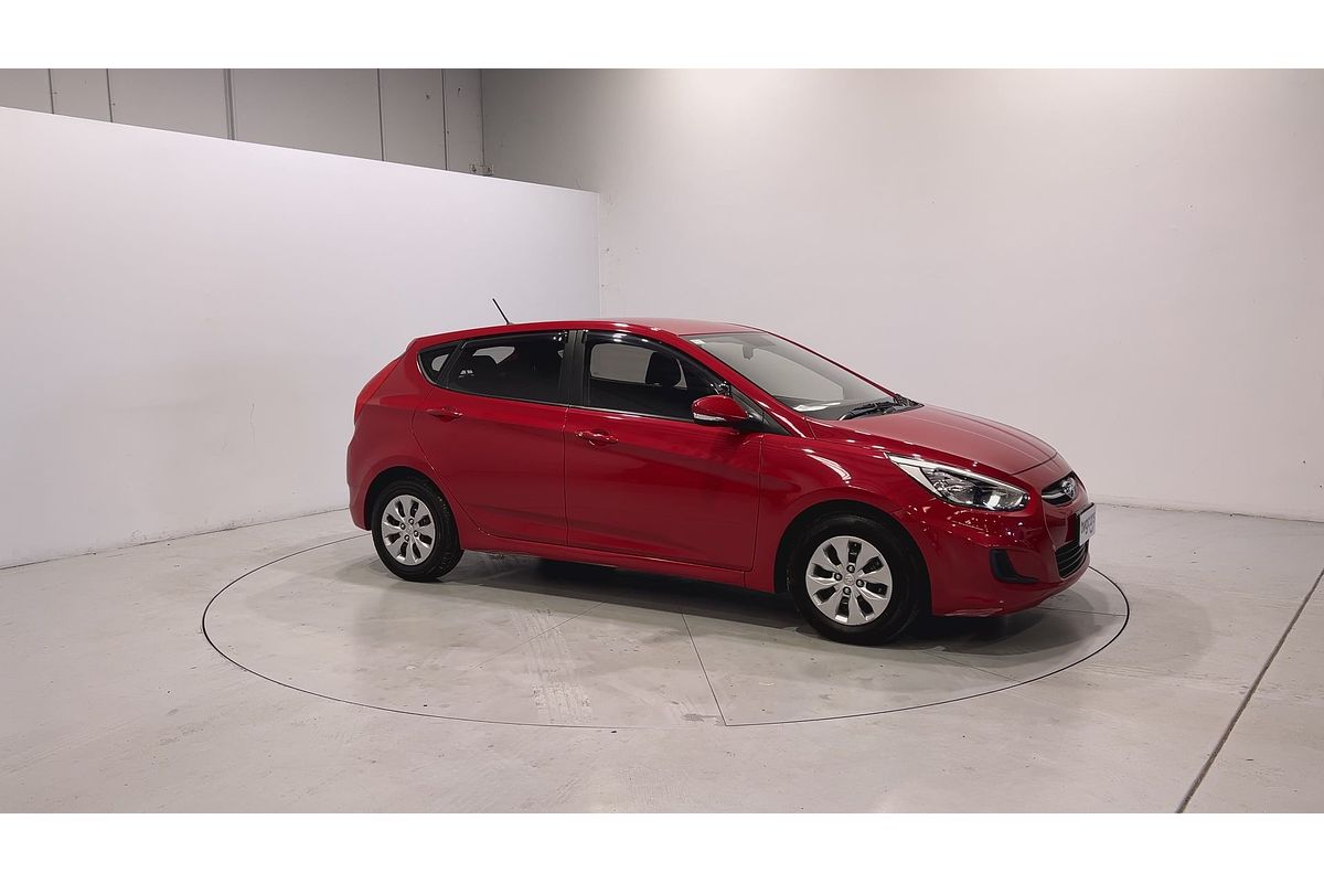 2016 Hyundai Accent Active RB4