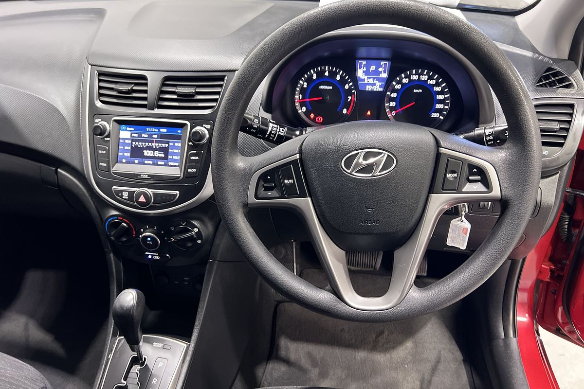 2016 Hyundai Accent Active RB4
