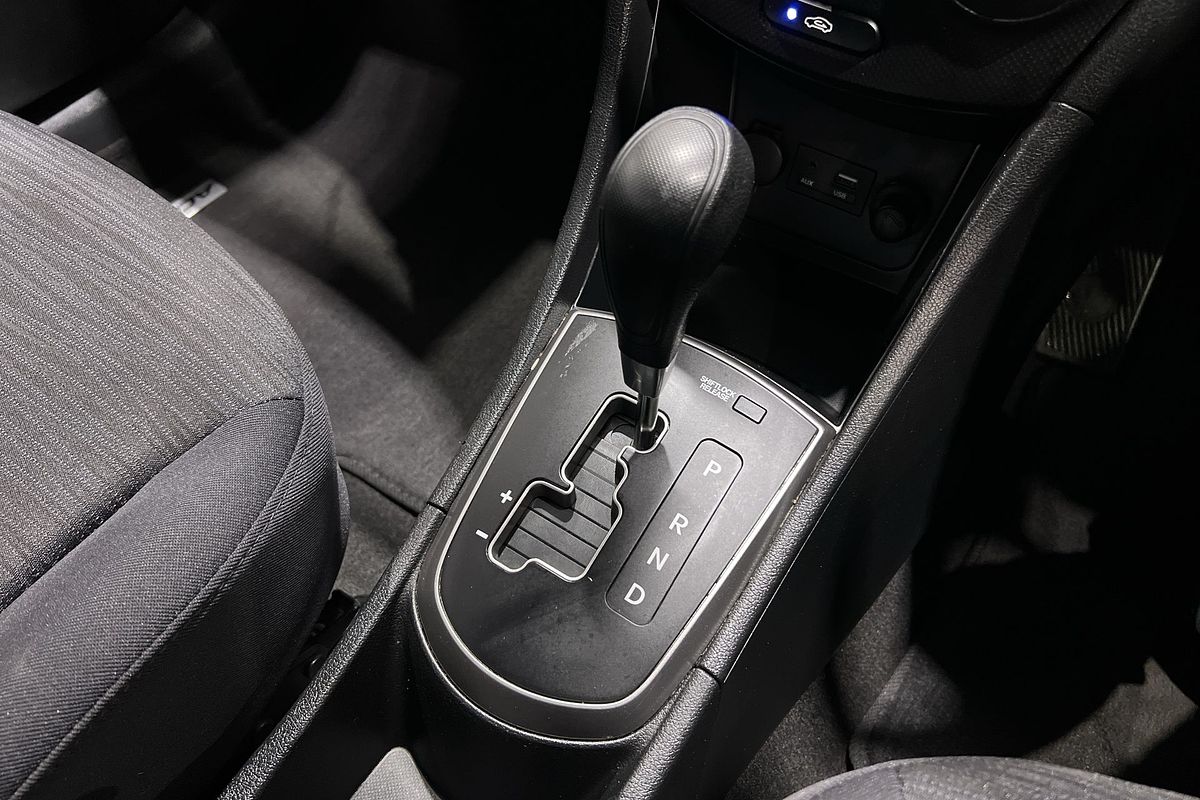 2016 Hyundai Accent Active RB4