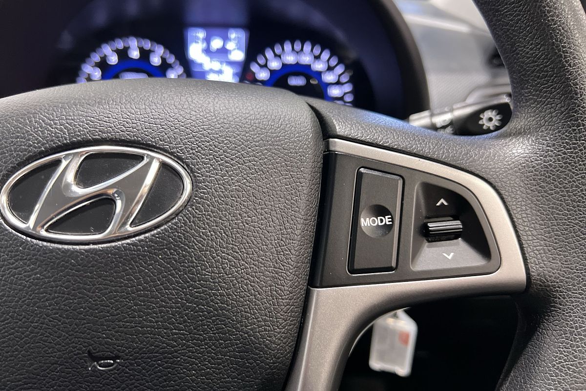 2016 Hyundai Accent Active RB4
