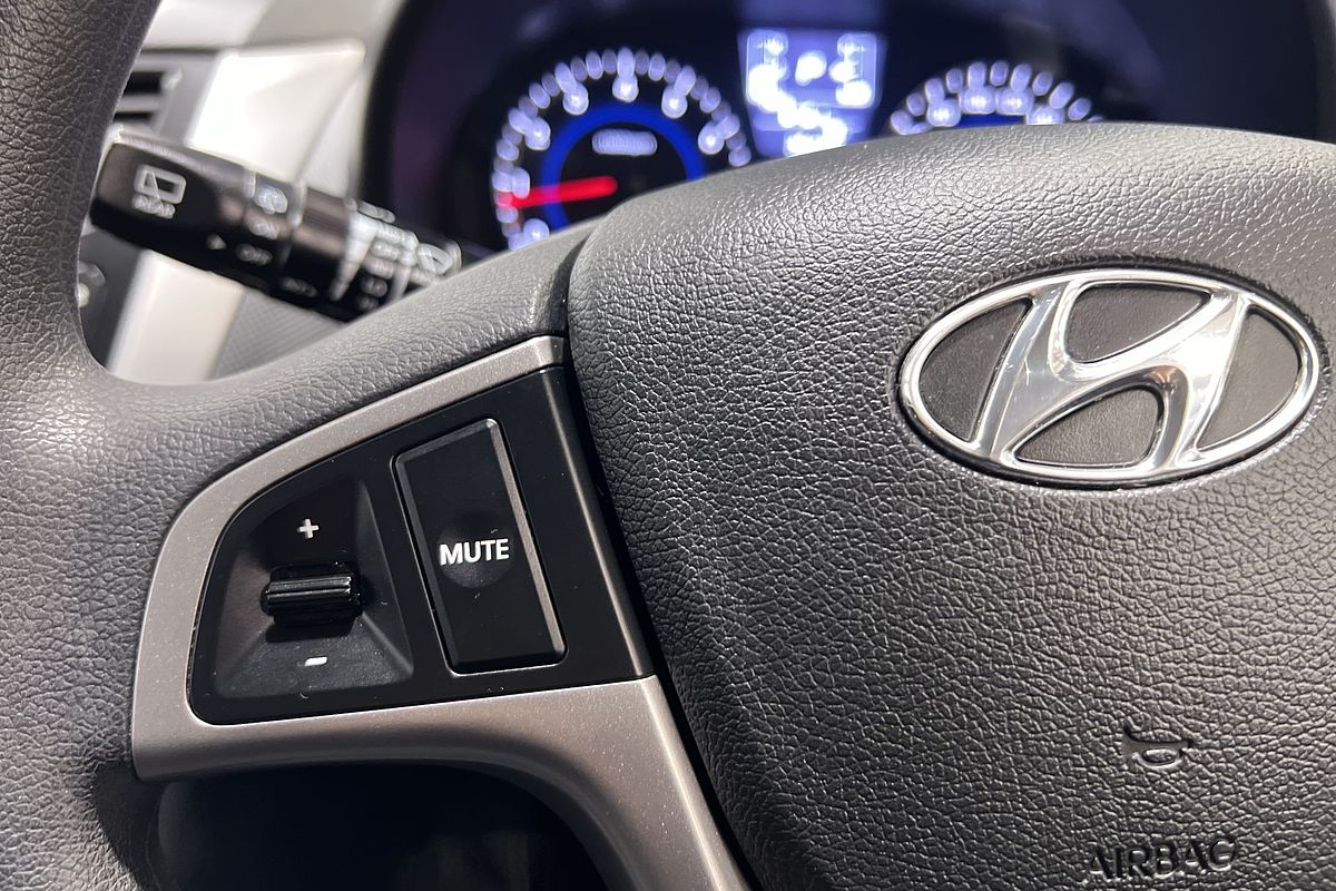 2016 Hyundai Accent Active RB4