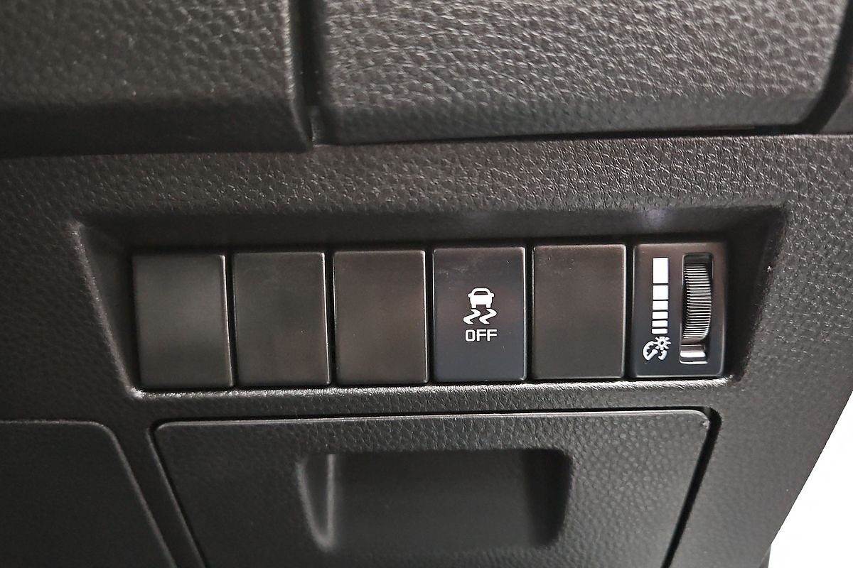 2022 Isuzu D-MAX SX High Ride Rear Wheel Drive