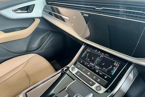 2025 Audi Q7 45 TFSI 4M