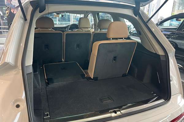 2025 Audi Q7 45 TFSI 4M